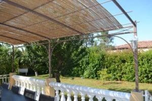 Fabrication pergola fer forgé var 83 sur mesure pour jardins ou terrasse