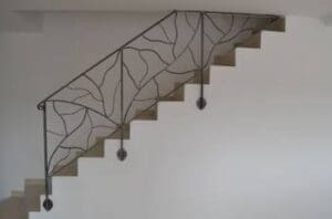 Réalisation de garde corps en fer pour rampe escalier intérieur près de Draguignan